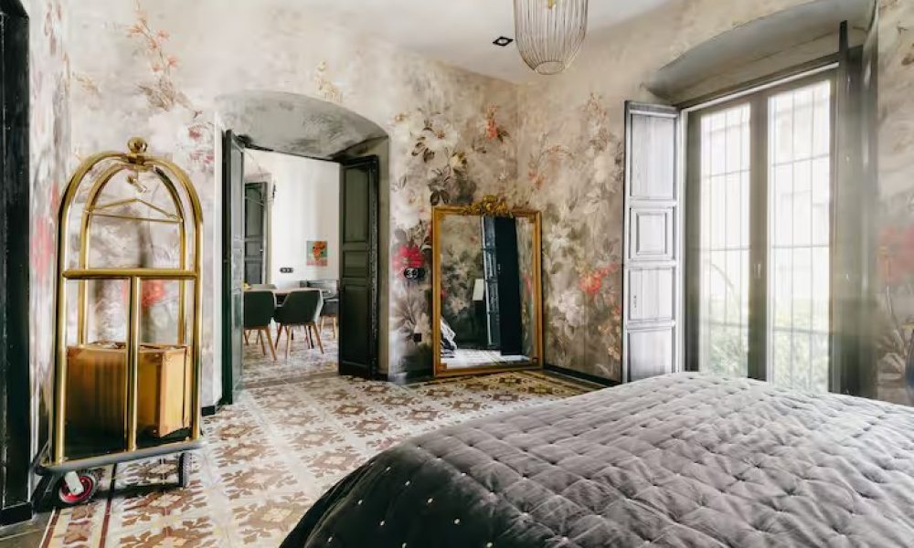 6f7f3539-c0f9-4a27-bbed-6a8afabf3041